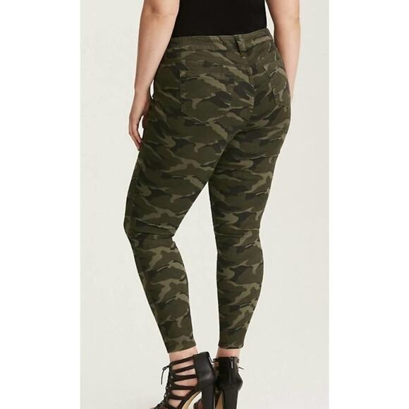 TORRID SKINNY PANT - CAMO PRINT - Picture 4 of 5